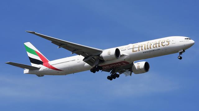 A6-EPS::Emirates Airline